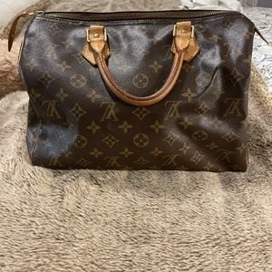Louis Vuitton Speedy 30
